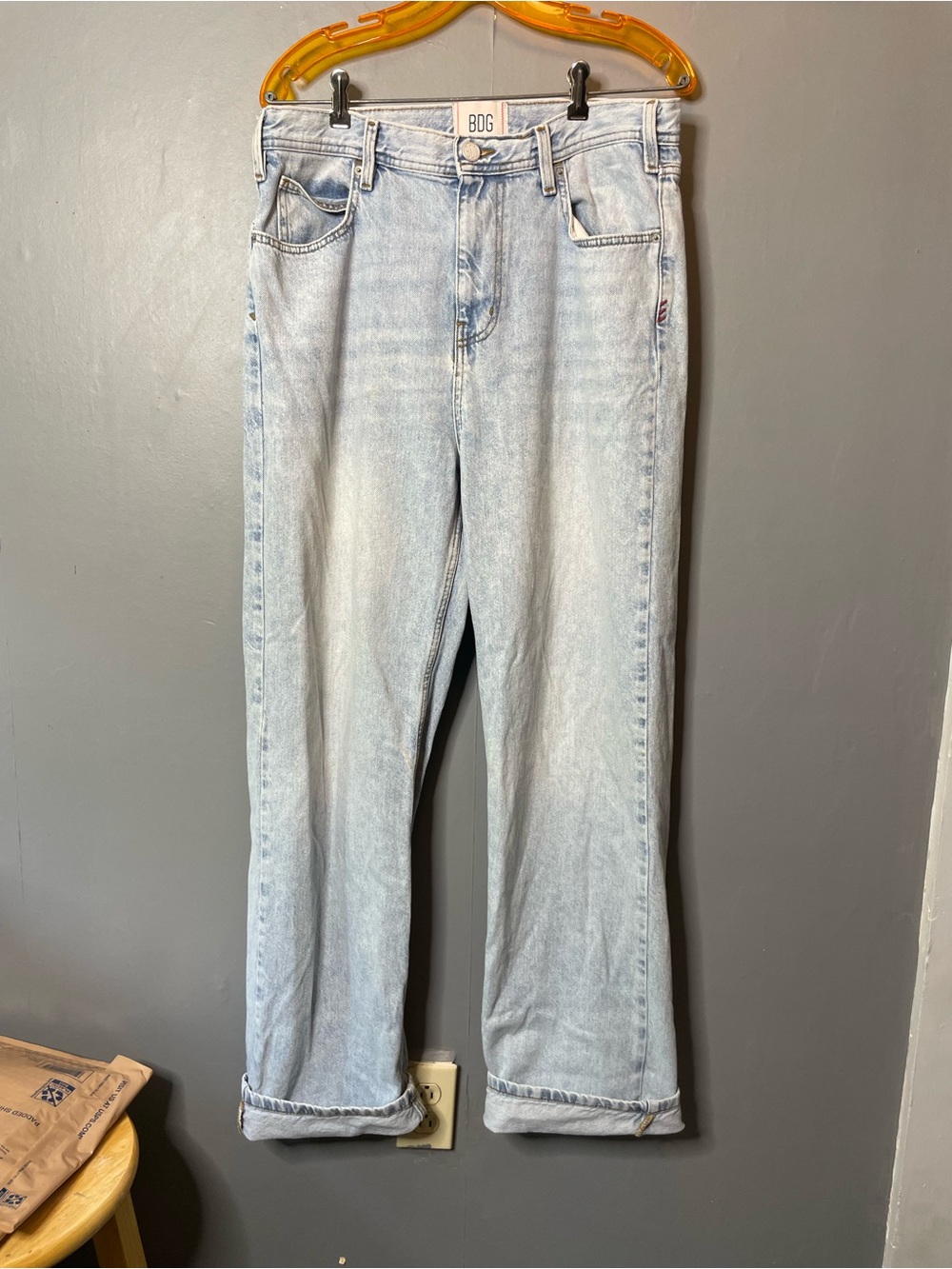 BDG Skate Fit Light Blue Relaxed Straight Jeans size 32x32